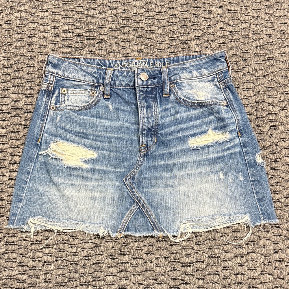 American Eagle Denim Mini Skirt Womens 4 Distressed Raw Hem Classic Festival Y2K